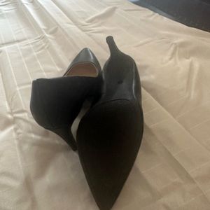 Black heels